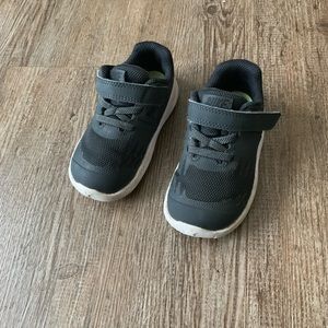 Size 6 child nike